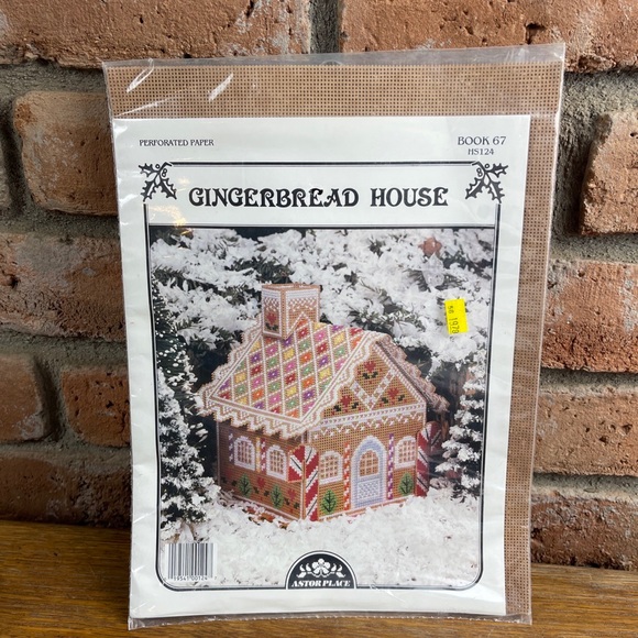 Other - DIUbNew Gingerbread House Perforated Paper Kit Cross Stitch